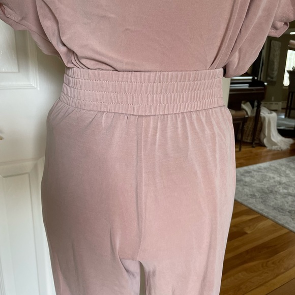 NWOT EXPRESS LOUGE  SET - Picture 5 of 12